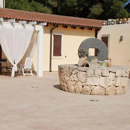 Punta Milocca Sleeps 2 Wifi Апартаменты Terrauzza